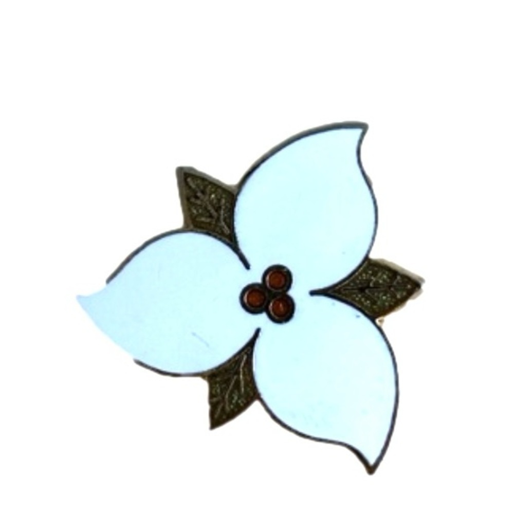 Vintage Trillium White Flower On Triangle Lapel Hat Pin Ontario